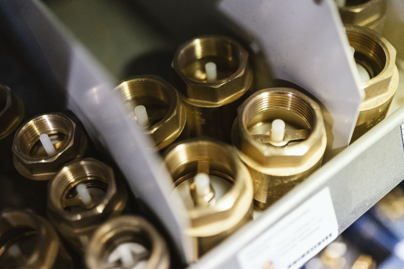 Messingfittings i kasse